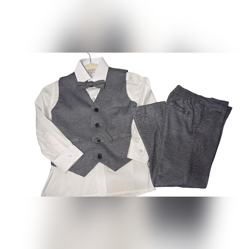 Isaac Mizrahi Toddler Boys 3-Piece Dress Outfit Set Size 4 NWOT